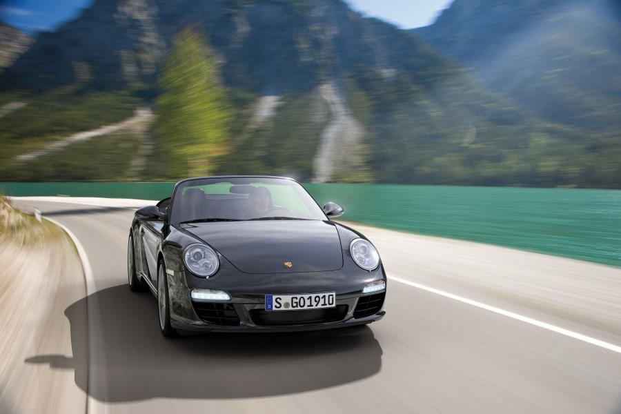  Porsche 911 Black Edition 2011 года  (фото 4 из 10)